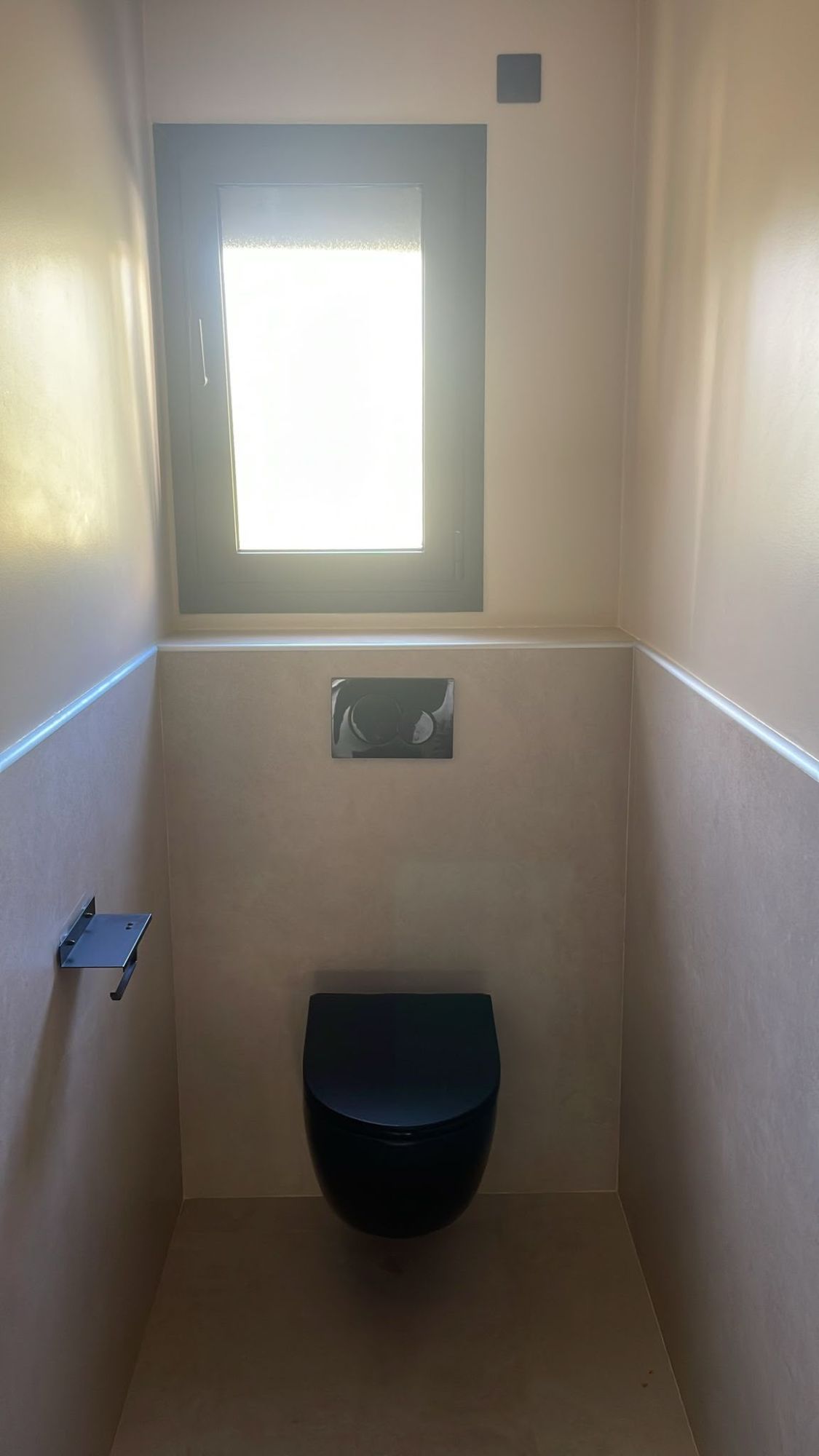 WC suspendu r&eacute;nov&eacute;